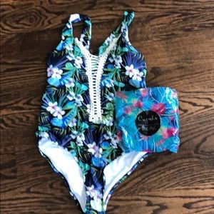 One piece bathing suit